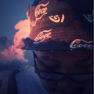 Meet your Posher, Tyler